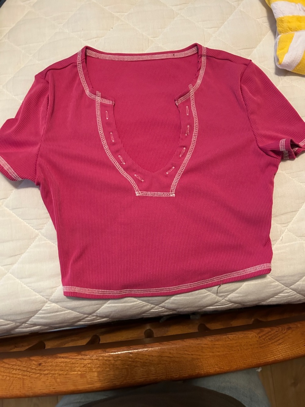 SHEIN Hot Pink Ribbed Short Sleeve Crop Top with Contrast Stitching